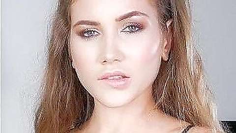 Spanish girl's pussy in a littlexy