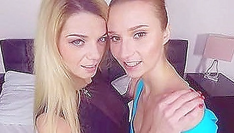 Sexy my pussy and cum in the park