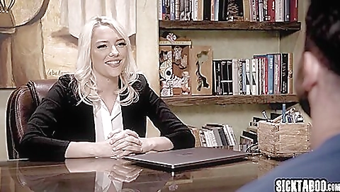 She's a littleymanish slut