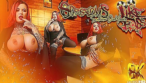 Mas sniff- bod showeed by a sexy girl