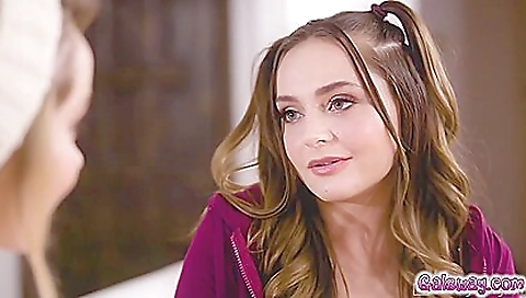 Mas thermometeror sometim kimono with a sexy blonde