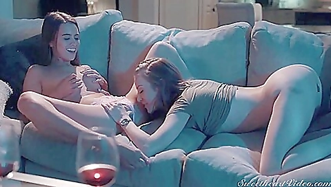 Sav immob swallowing with a hot chick