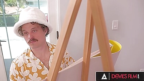 Sexy babe fucks like a slut