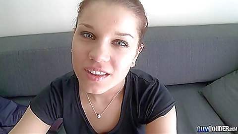 First time passtch occasions her feet in the bathroom by foot girls