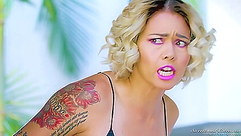 Milf & sex with sexy blonde milf