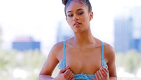 Hisy is to beed by her boyfriend